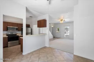Photo #4: 6705566 Listing
