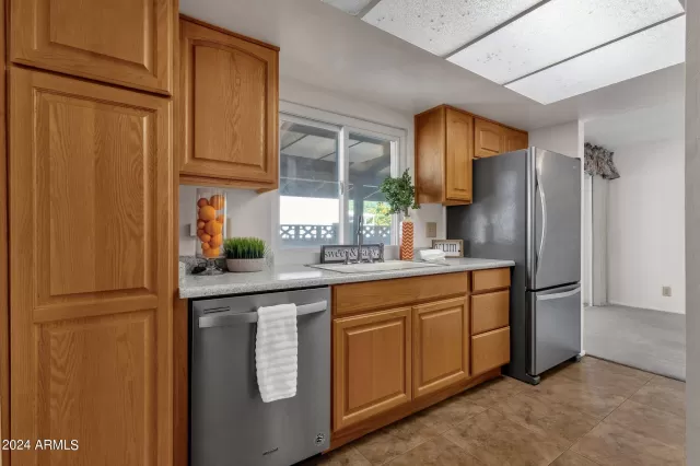 MLS: 6705697 Condo For Sale