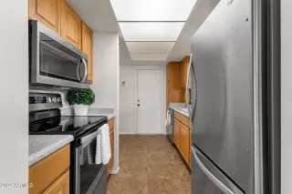 Photo #4: 6705697 Listing