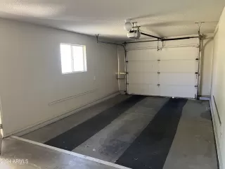 Photo #6: 6705709 Listing