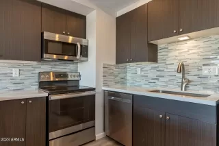 Photo #1: 6705778 Listing