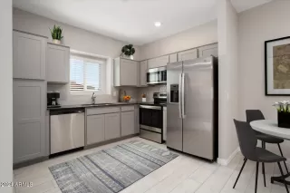 Photo #3: 6705956 Listing