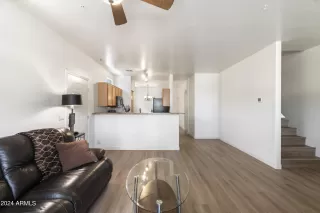 Photo #2: 6705966 Listing