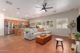 Photo #2: 6705974 Listing 