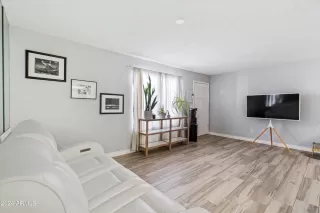 Photo #4: 6706081 Listing 