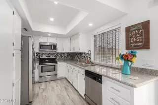 Photo #5: 6706305 Listing