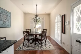 Photo #1: 6706416 Listing 