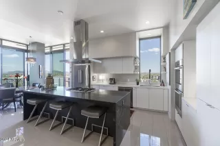 Photo #3: 6706431 Listing 