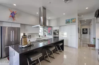 Photo #4: 6706431 Listing 