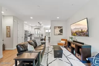 Photo #5: 6706536 Listing