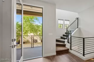 Photo #6: 6706536 Listing