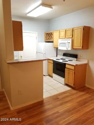 Photo #3: 6706547 Listing