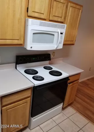 Photo #6: 6706547 Listing