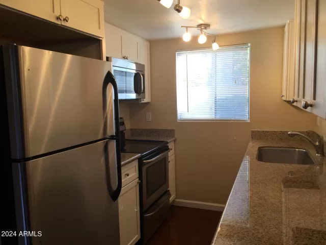 MLS: 6706661 Condo For Sale