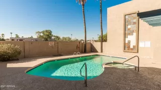 Photo #2: 6706841 Listing 