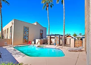 Photo #5: 6706841 Listing 