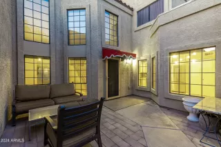 Photo #3: 6706892 Listing