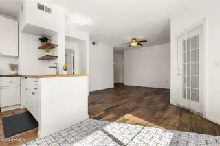 Photo #4: 6706980 Listing 