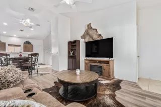 Photo #5: 6707053 Listing