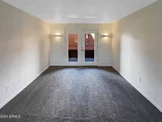 Photo #2: 6707184 Listing