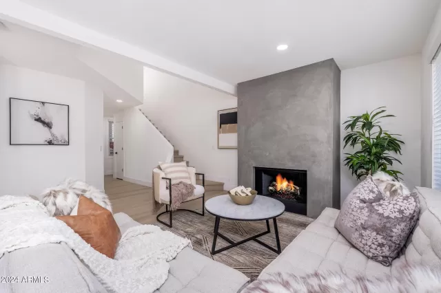 MLS: 6707218 Condo For Sale