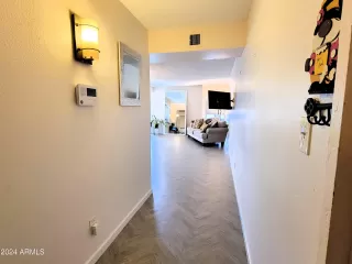 Photo #3: 6707294 Listing