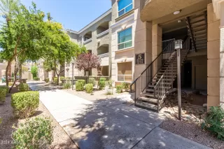 Photo #6: 6707355 Listing