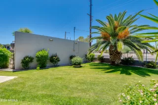 Photo #2: 6707376 Listing