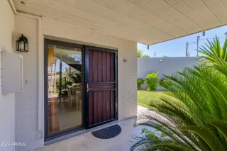 Photo #4: 6707376 Listing