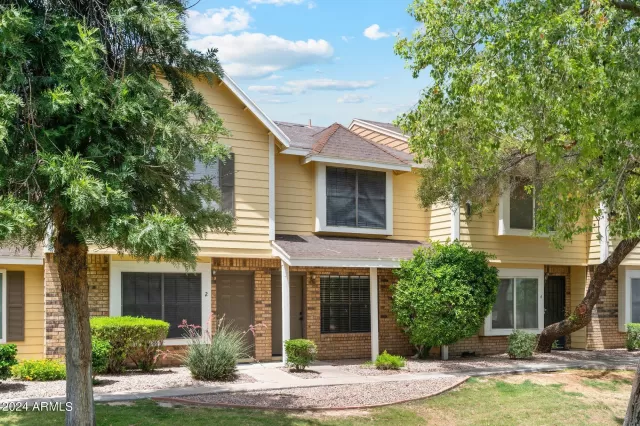 MLS: 6707480 Condo For Sale