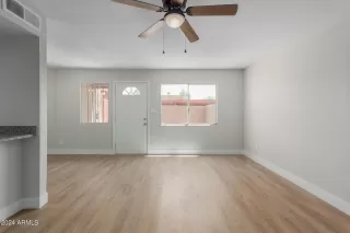 Photo #6: 6707549 Listing