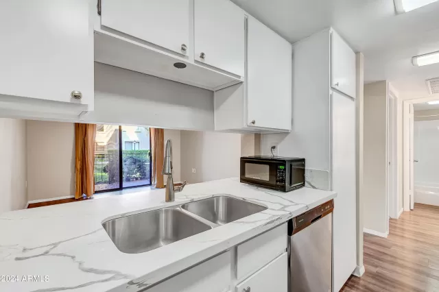 MLS: 6707620 Condo For Sale