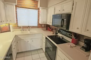 Photo #3: 6707647 Listing