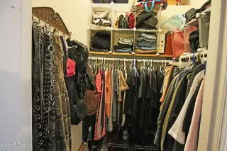 Photo #5: 6707647 Listing