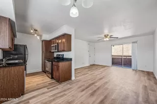 Photo #2: 6707815 Listing