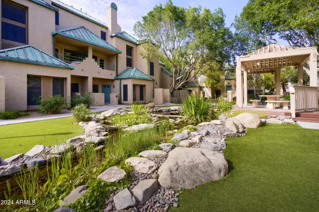 MLS: 6708404 Condo For Sale