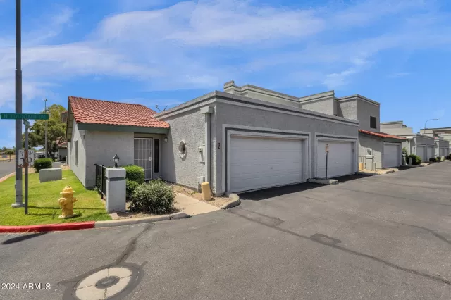 MLS: 6708415 Condo For Sale