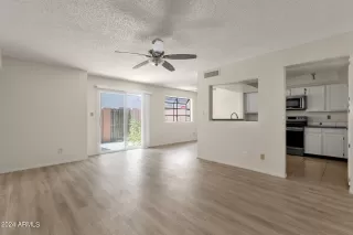 Photo #3: 6708415 Listing 