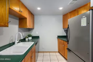 Photo #6: 6708430 Listing