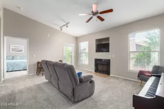 Photo #5: 6708634 Listing