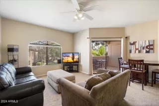 Photo #3: 6708717 Listing