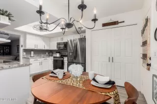 Photo #5: 6709036 Listing 