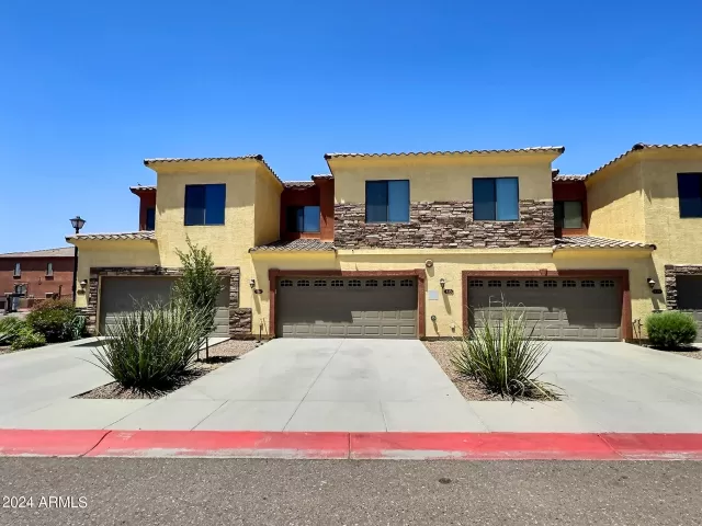 MLS: 6709049 Condo For Sale