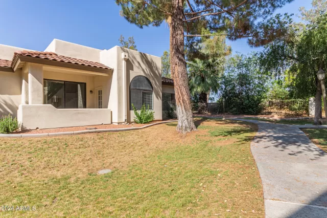 MLS: 6709281 Condo For Sale