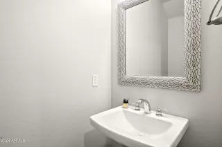 Photo #4: 6709304 Listing