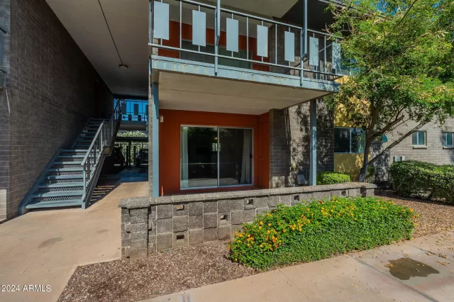 MLS: 6709305 Condo For Sale