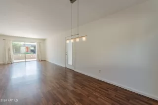 Photo #5: 6709305 Listing