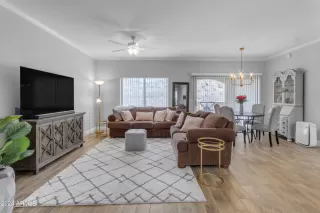 Photo #6: 6709310 Listing 