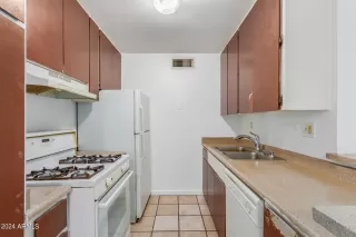 Photo #1: 6709325 Listing