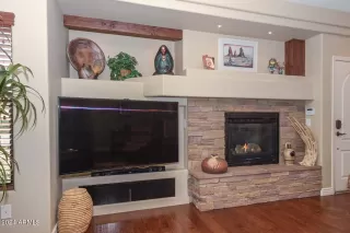 Photo #4: 6709328 Listing